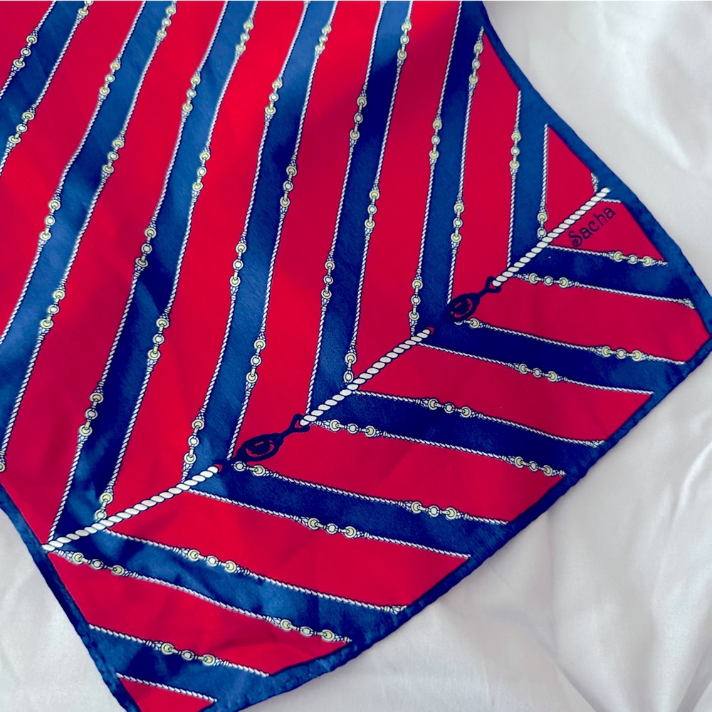 🧣 Sacha vintage silk scarf